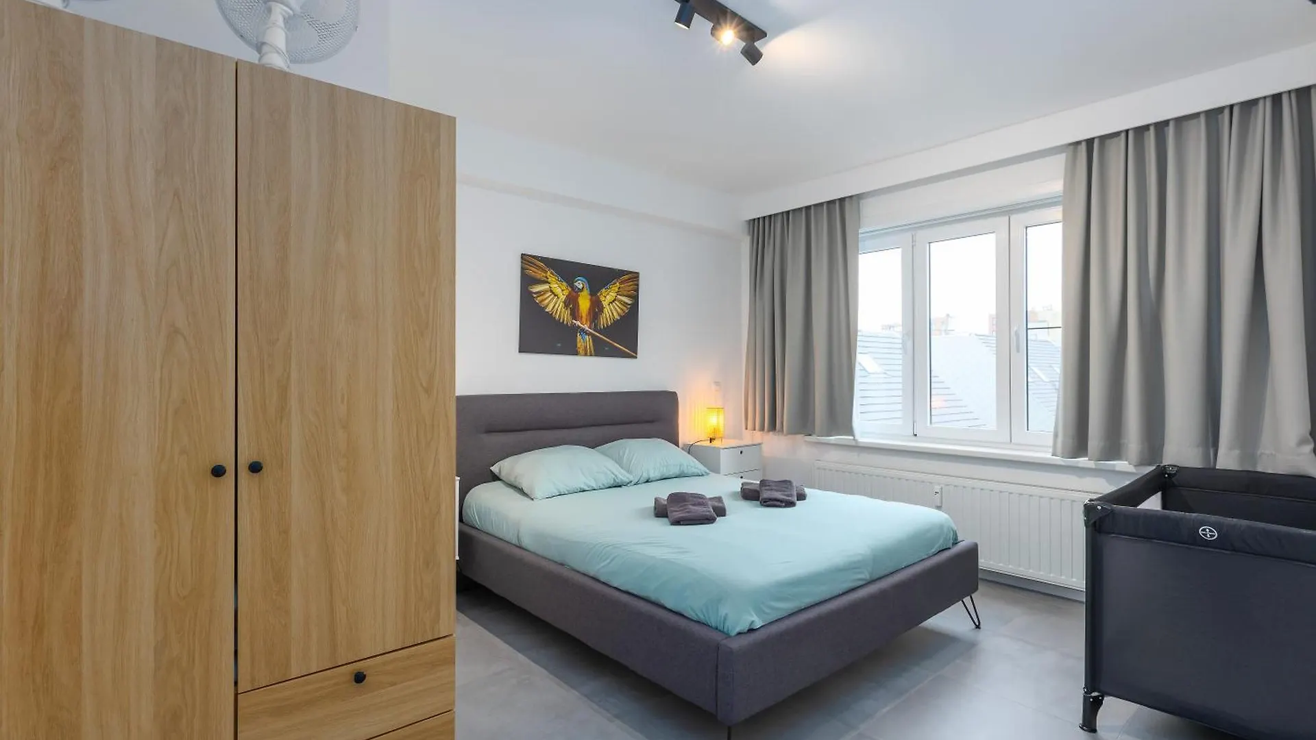 Ostend Center Luxury Top Floor Apartment With Free Parking 0*,  Belgique