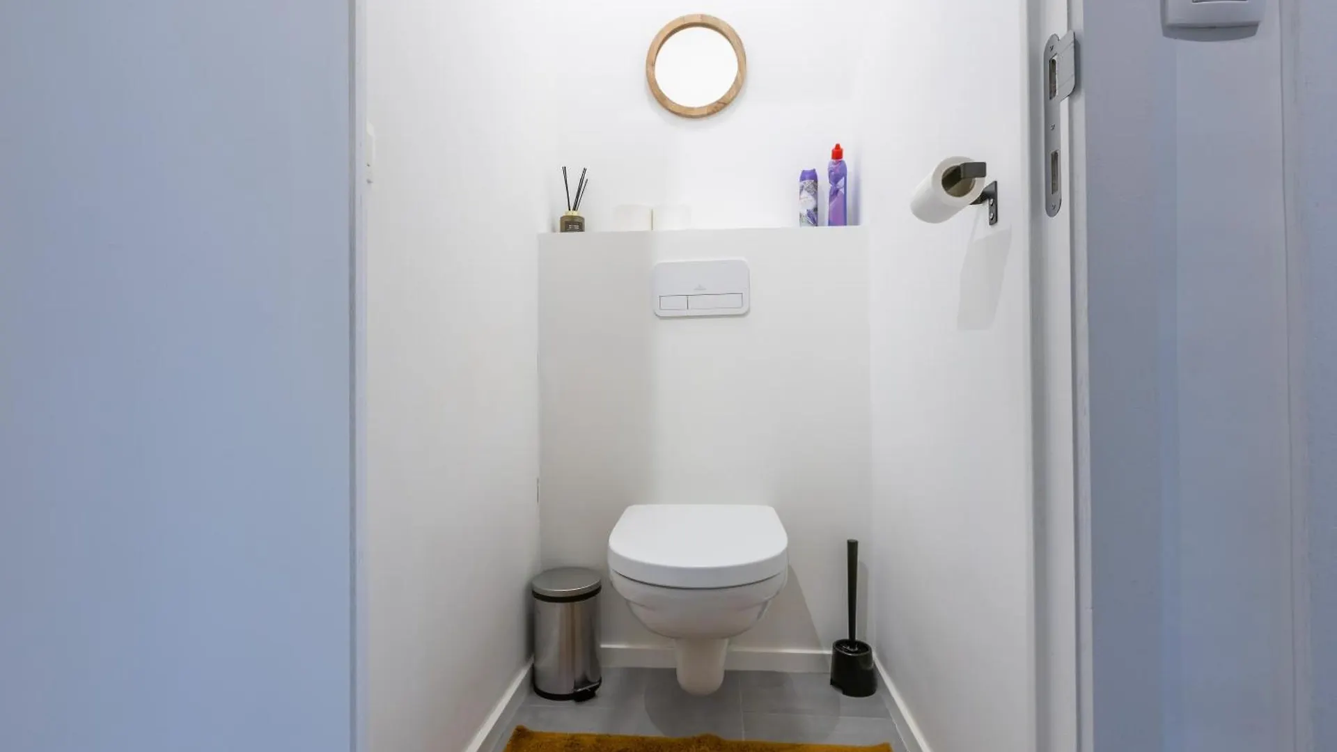 Ostend Center Luxury Top Floor Apartment With Free Parking